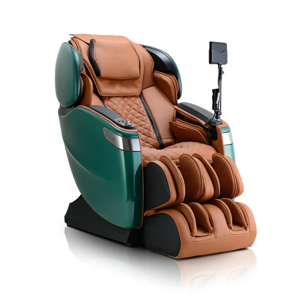 Qi™ XE Pro Massage Chair in Platinum