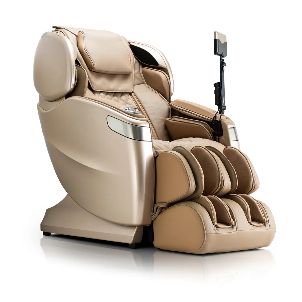 Qi™ XE Pro Massage Chair in Platinum